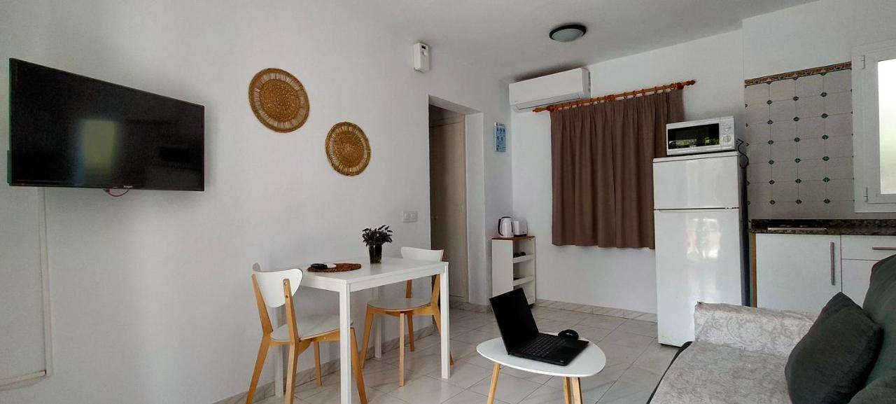 Apartaments California Кала-эн-Бланес Экстерьер фото